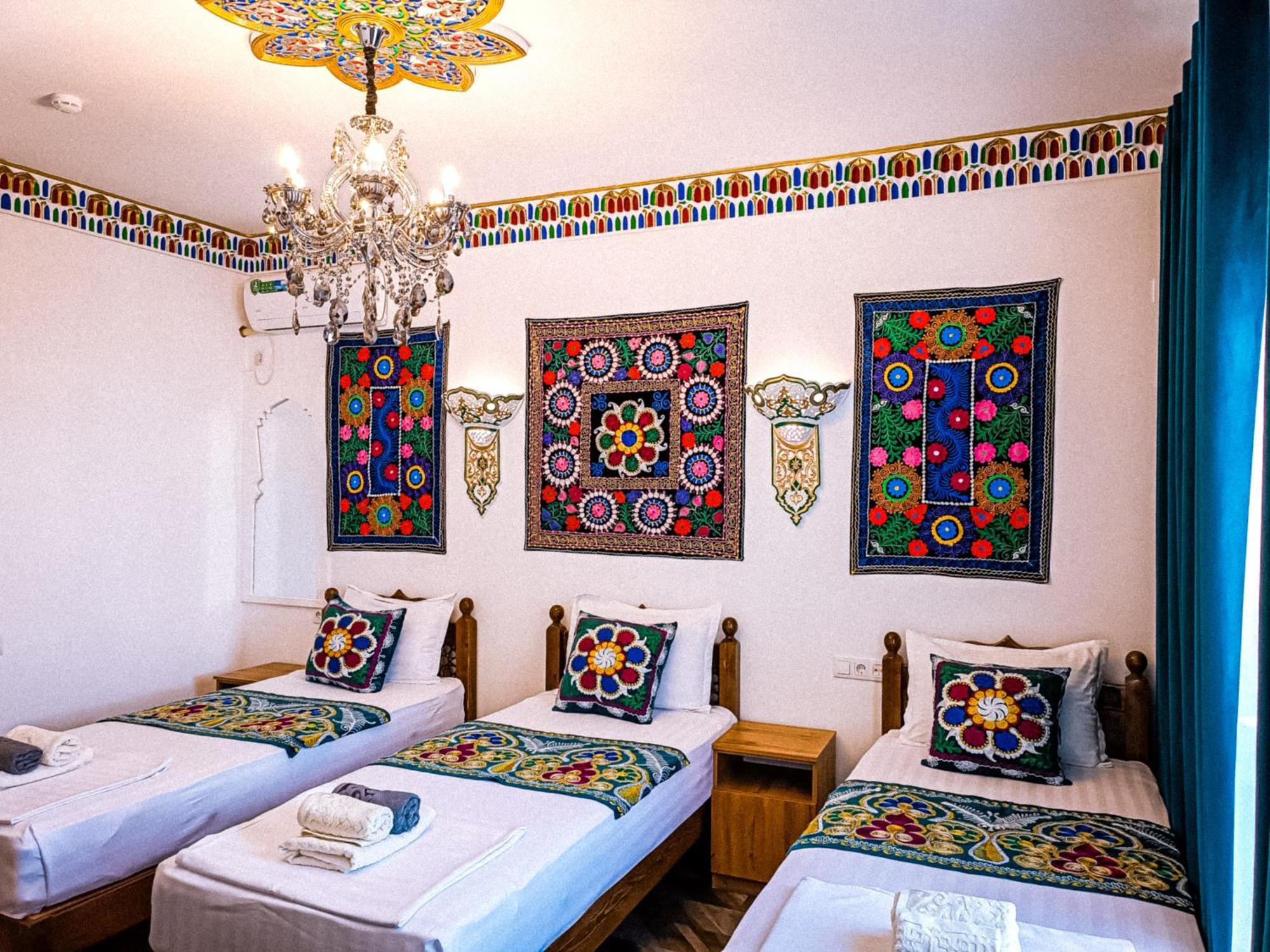 Meros Hotel Bukhara Eksteriør bilde