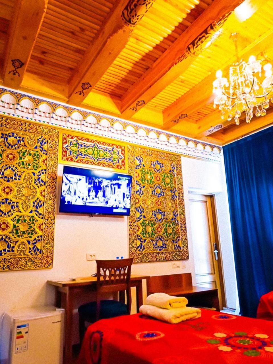 Meros Hotel Bukhara Eksteriør bilde