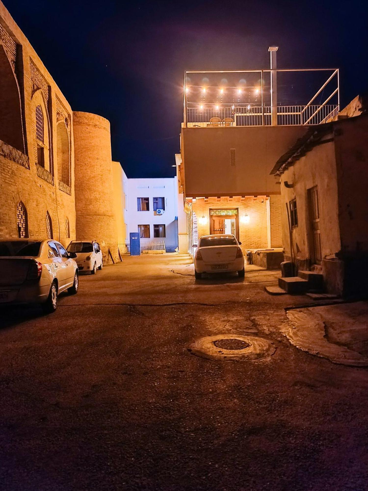 Meros Hotel Bukhara Eksteriør bilde